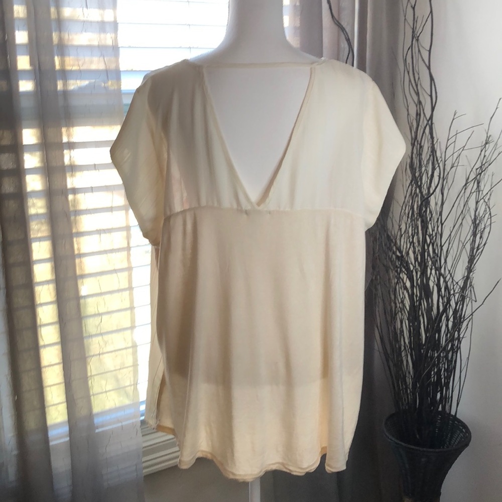 Maurices Womens Shirt. SZ 2X. - Picture 2 of 8